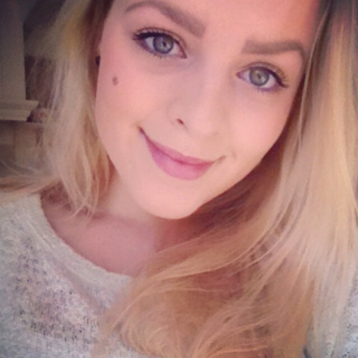 Sharonmaraa's profile picture. 