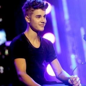 Justin bieber is my life ♥ ‏
