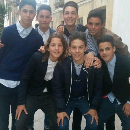 Enamoradas de los chavales de la vaska , somos fans nos gustán sabemos todo de ellos osqueremos.