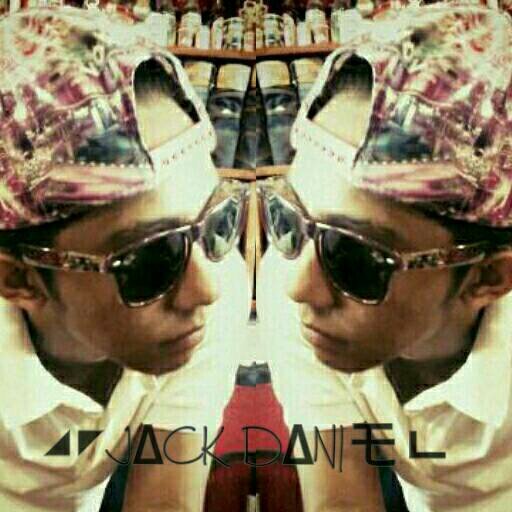 hye ~
my name : Mohd . Rahiz .
birthday : 02/11/1995
stay : di bumi yg nyata 

Law suka follow je lha. 100% follow back :)