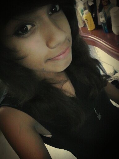 FeeModah's profile picture. Maluco por natureza, careta por opção e café por obséquio.