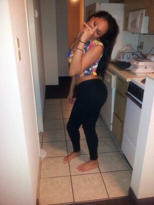 crushing ♥
@stupid_fly_KID❤️