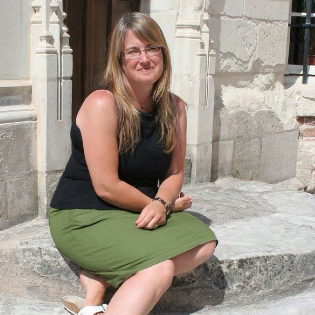mother of twin boys who likes messing about in boats