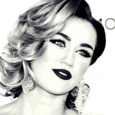 Siga @feels_demi Que sigo todos que pedirem , Mas sigam @feels_demi