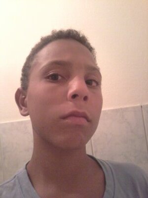 13 anos, apaixonado por futebol