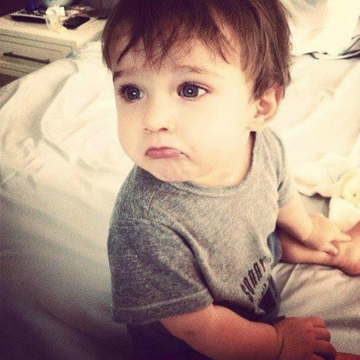 Je suis un bébé beau gosse j'trouve.