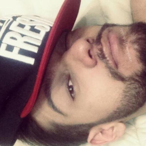 Since: 30•10•2013 • Se eu tivesse mil vidas, te amaria em todas elas! 22•03•2014 eternizado   http://t.co/470pHezq2r