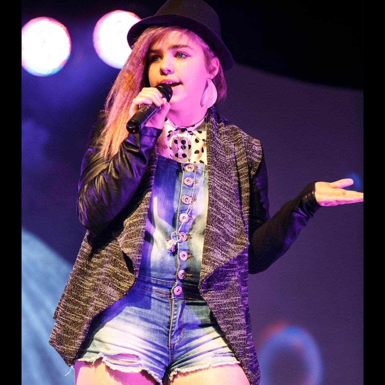 15~ uk ~ teen star finalist ~ isle of wight ~ smile x