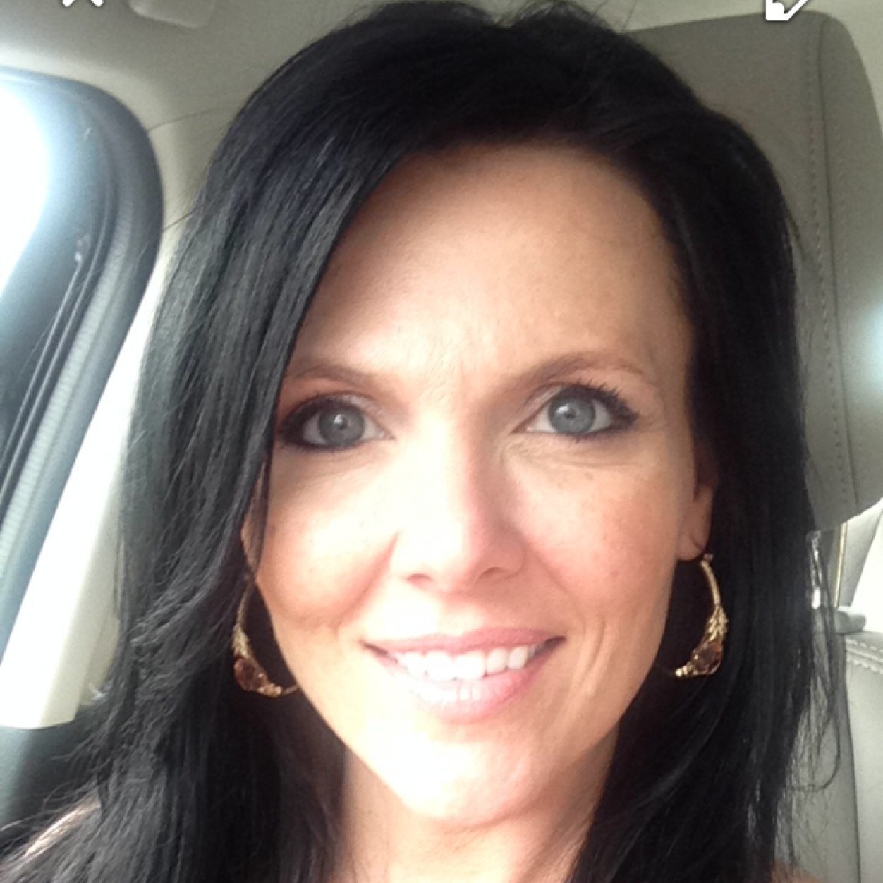 Patient Care specialist/neurophysiologst for ORS, USASF cheer coach, judge cheer power/mardi gras, most important job #mommy:)