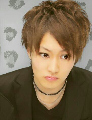 サブ垢(*_*)uverworld好きな方仲良くしてください！
