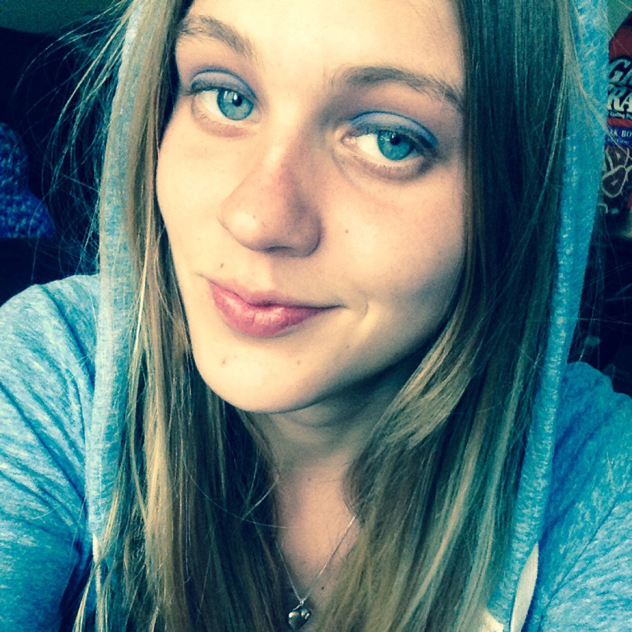 23 yrs. New York NT. Blonde blue eyes. Outgoing. gotta great man who name is Jon. Love bein me!!!!!!!!!!!!!!!!! Never forget who you are! ♥ Turtle ¤Sunshine