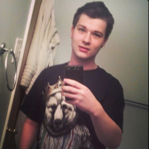 K0MS5I's profile picture. idk what to do with this twitter      new twitter⇨K0m5Si