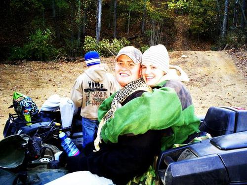 SGTJAME's profile picture. I am 25 years old, 6'3 tall, 225 lbs. I am married to Summer Edwards and have one 3year old daughter and twin girls on the way.