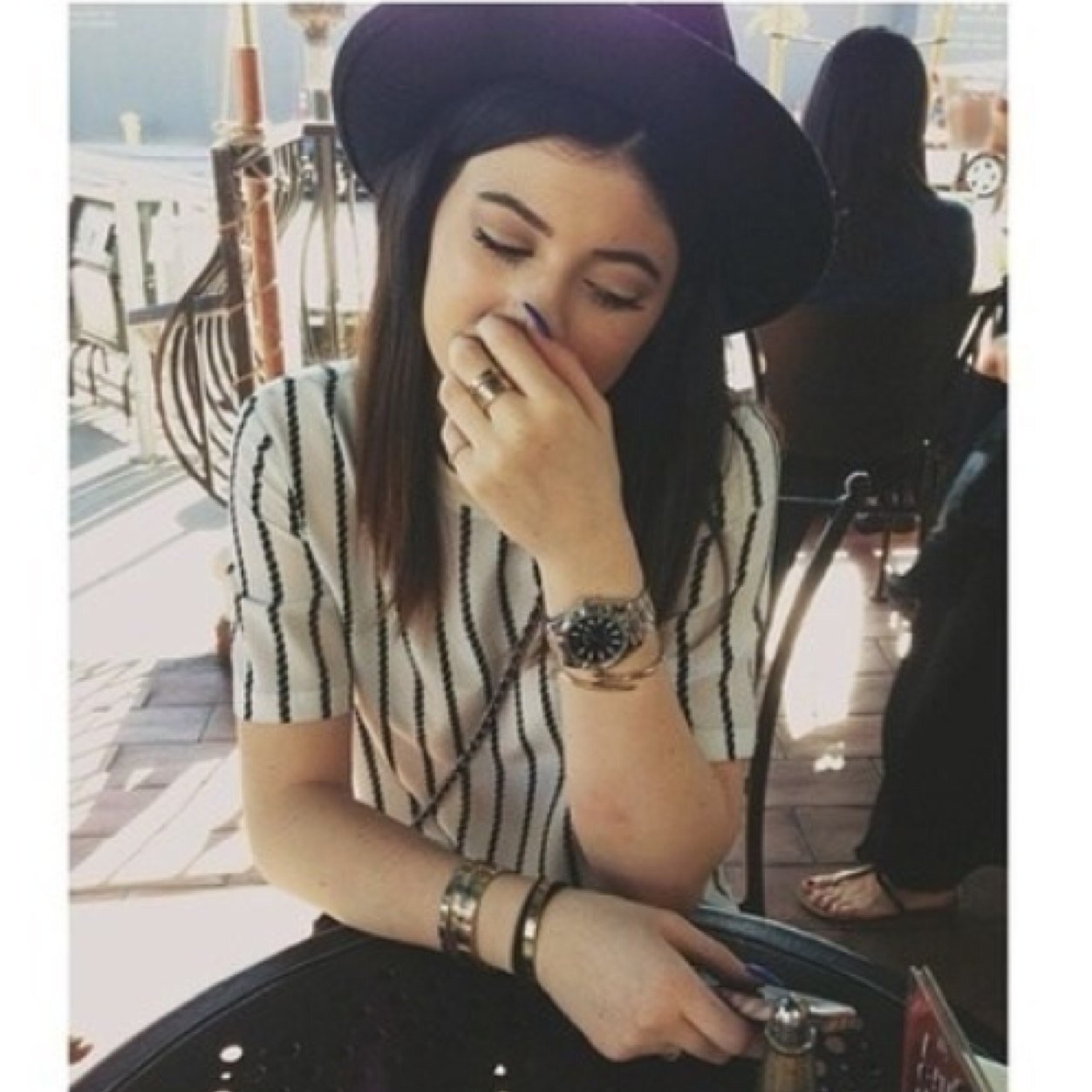 teenagevoguex's profile picture. hella rad