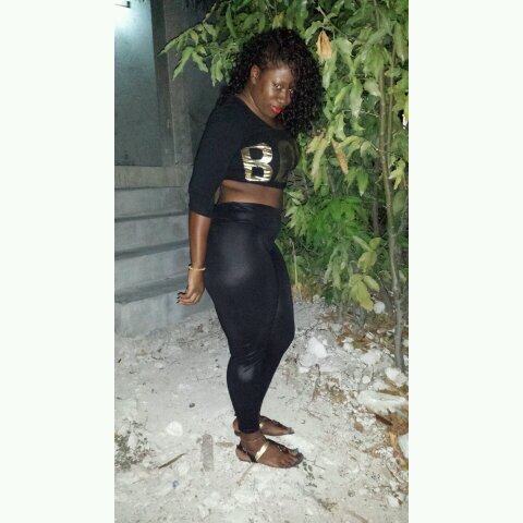 Solidc31's profile picture. I'm still living ! follow for follow ..follow your girl on Instagram SOLIDC31