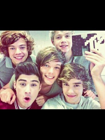 wemissyouold1D's profile picture. Bringing back the memories .
