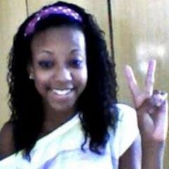 - me conte um pouco sobre vcc
- cr sou mt legal e talss, gosto d durmi .... hahaha -'-