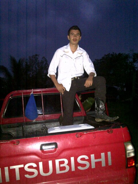 Ziempre me guztha andar al 100 i ze tratar a una morra.... Aka lez dejo mi Pin: 22c8ded6