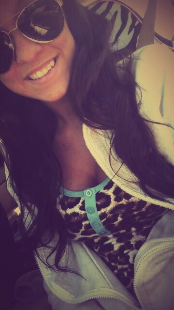 Senior. 17. May 8th. Single. I have bigger dreams than this small town,,♥