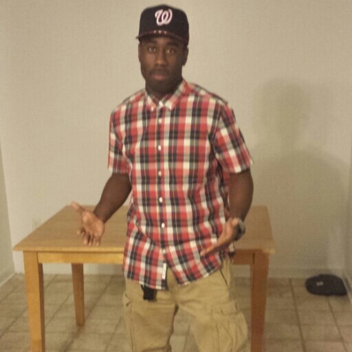 A-Rob 22 single and mingling. Just a young man trying to survive in this cold world.  CTE #itstheworld