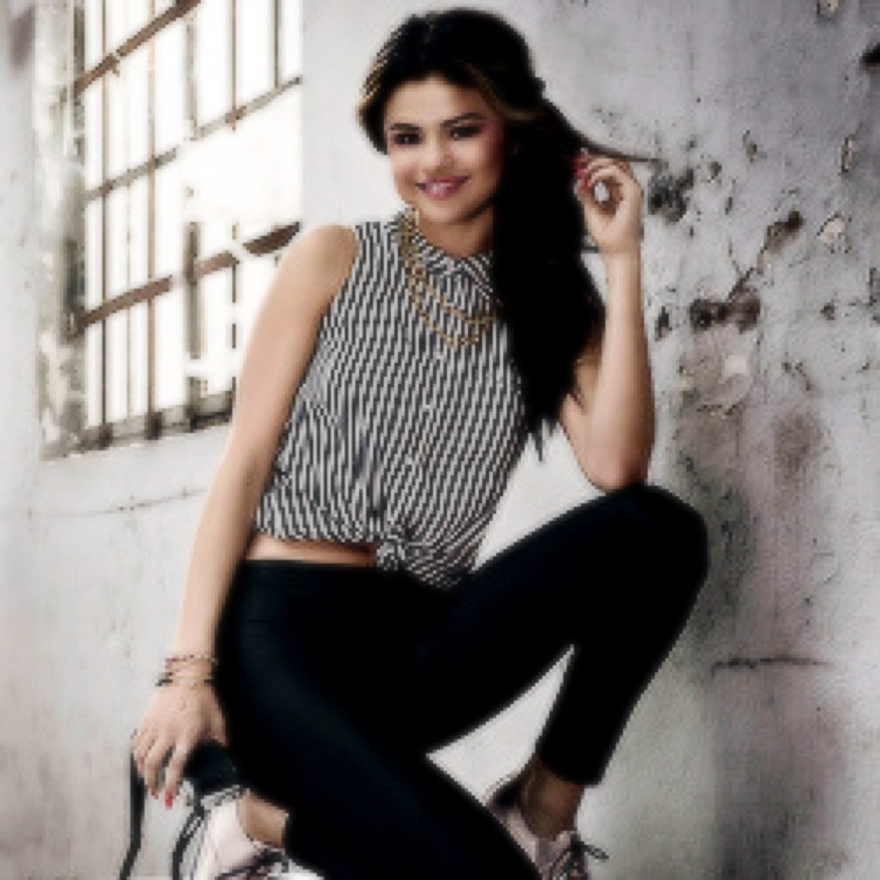 hola, sigueme en @idolsfxrevah gracias