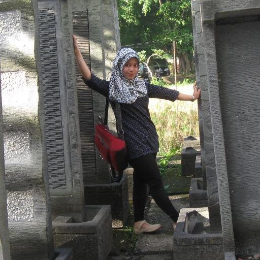 Saat terjatuh maka segeralah bangkit n' menjalani hidup yang lebih baik