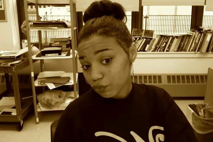 essenceeva_'s profile picture. 