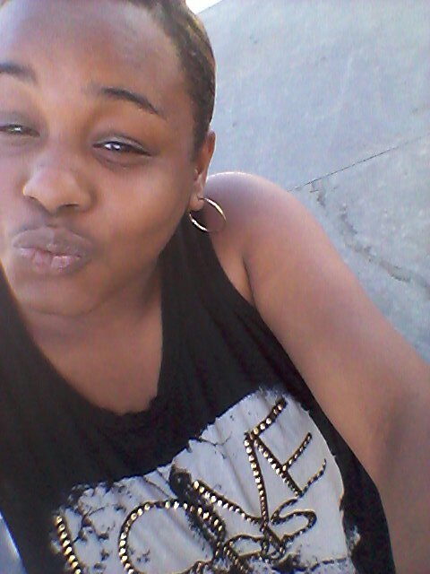 She_PaperChasin's profile picture. 