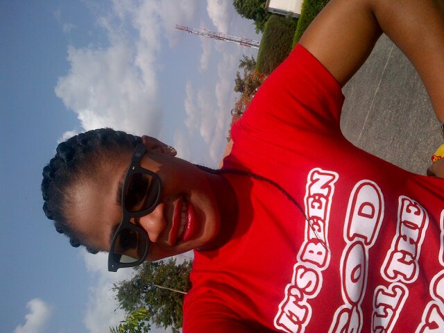 AM social, luv meetin pple, watchin soccer, AM full chelsea fan, like seein pple beside  H̶̲̥̅̊​α̲̅ppγ̲̣̣̥,  D̶̲̥̅̊A̶̲̥̅†̥  Is̶̲̥̅̊ mã pride..