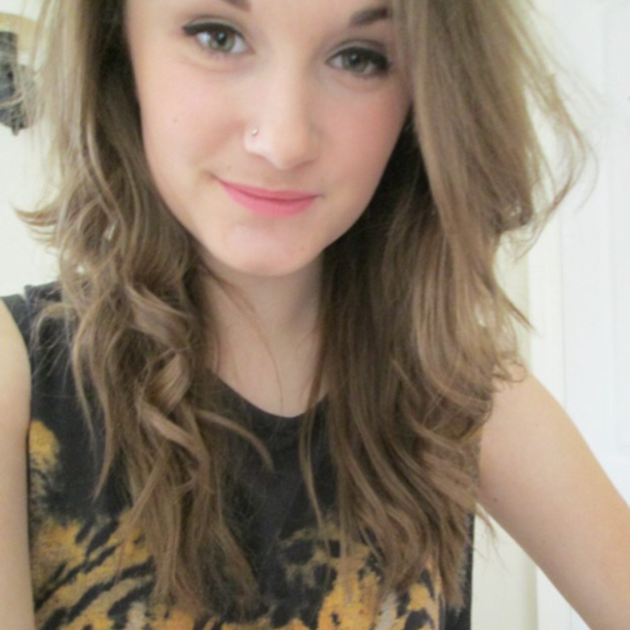 Itsmezoeee's profile picture. dreamer, art lover, flowerchild, pisces