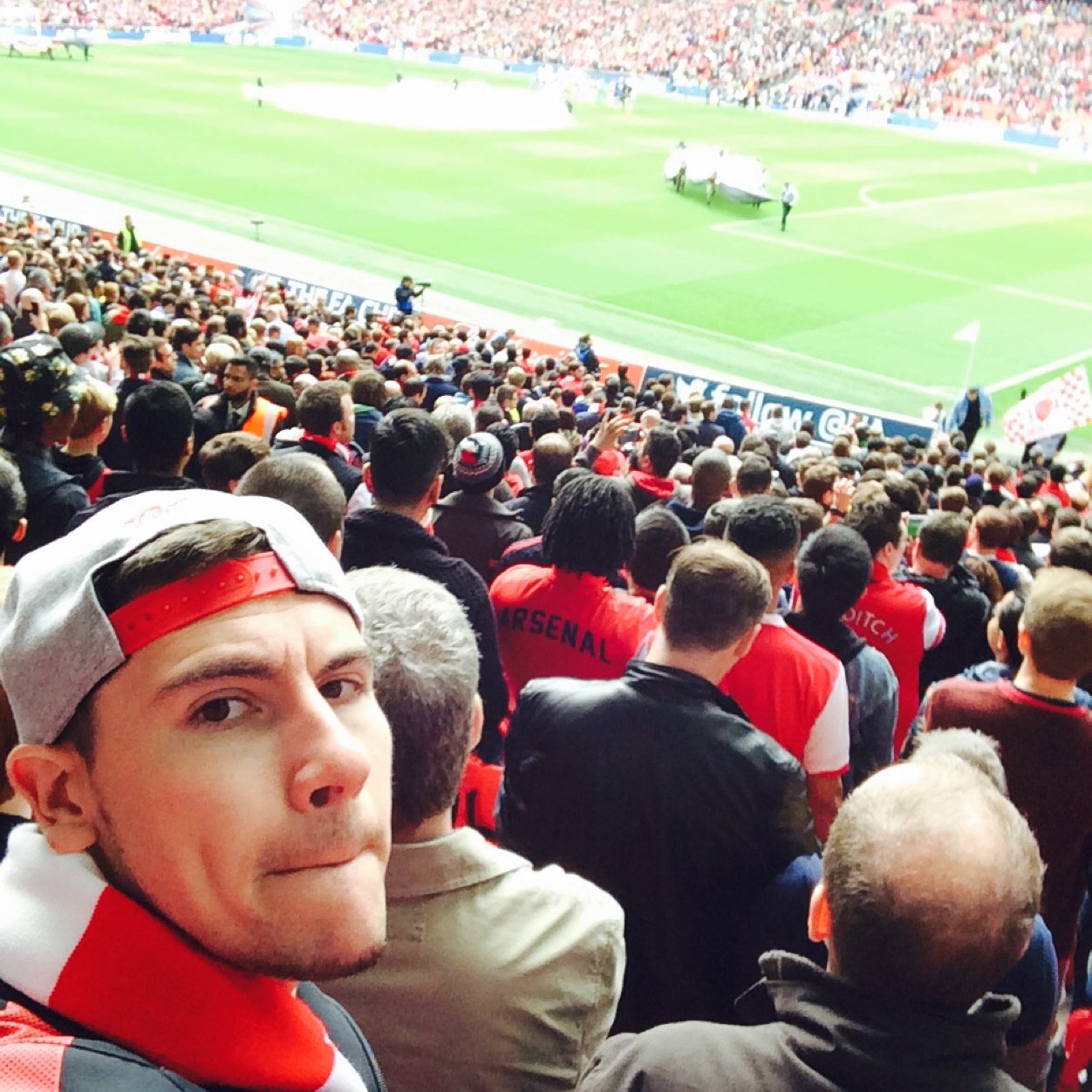 shortydMVP's profile picture. Friends, Fam, Ballin, Steelers, Arsenal and Rocky Balboa the rest is mere Details !!!! x