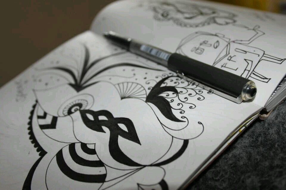 misspatterns's profile picture. Illustrator, Painter, Teacher & Music Maker x