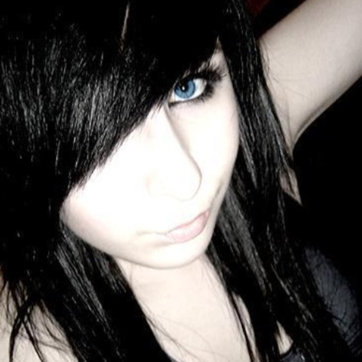 ~17~  Trickshoter & Feeder | Kik: AmyxNasty | Xbox 360 | Ask me anything.