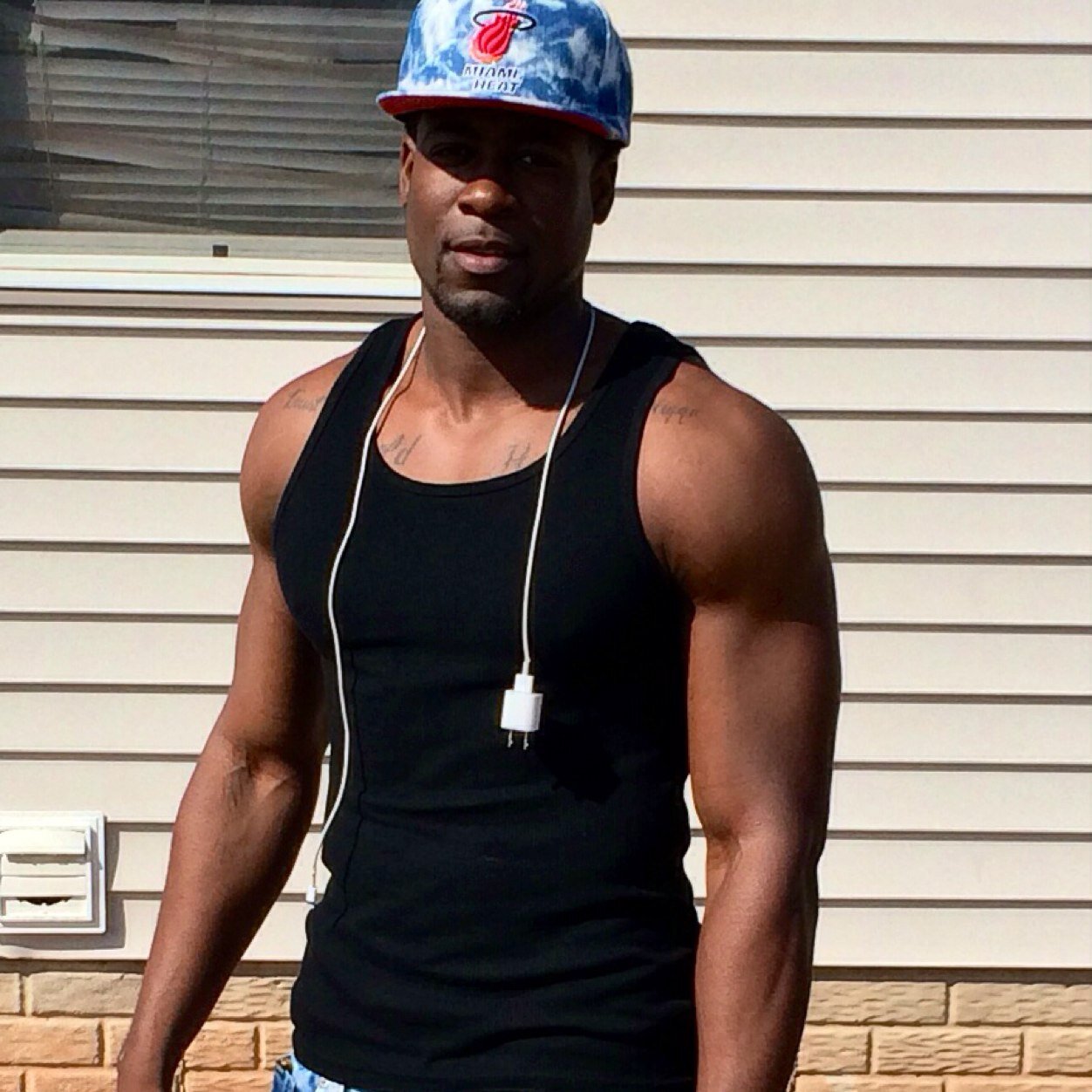 Living for the moment cuz we never know whn we gone go... Follow me on IG and add me on KIK at PurpPurpPurpPurp!!!