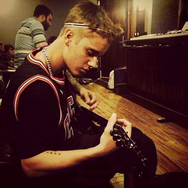 Believe in your dreams,and never say never , kidrauhl in your heart ,belieber forever! 3