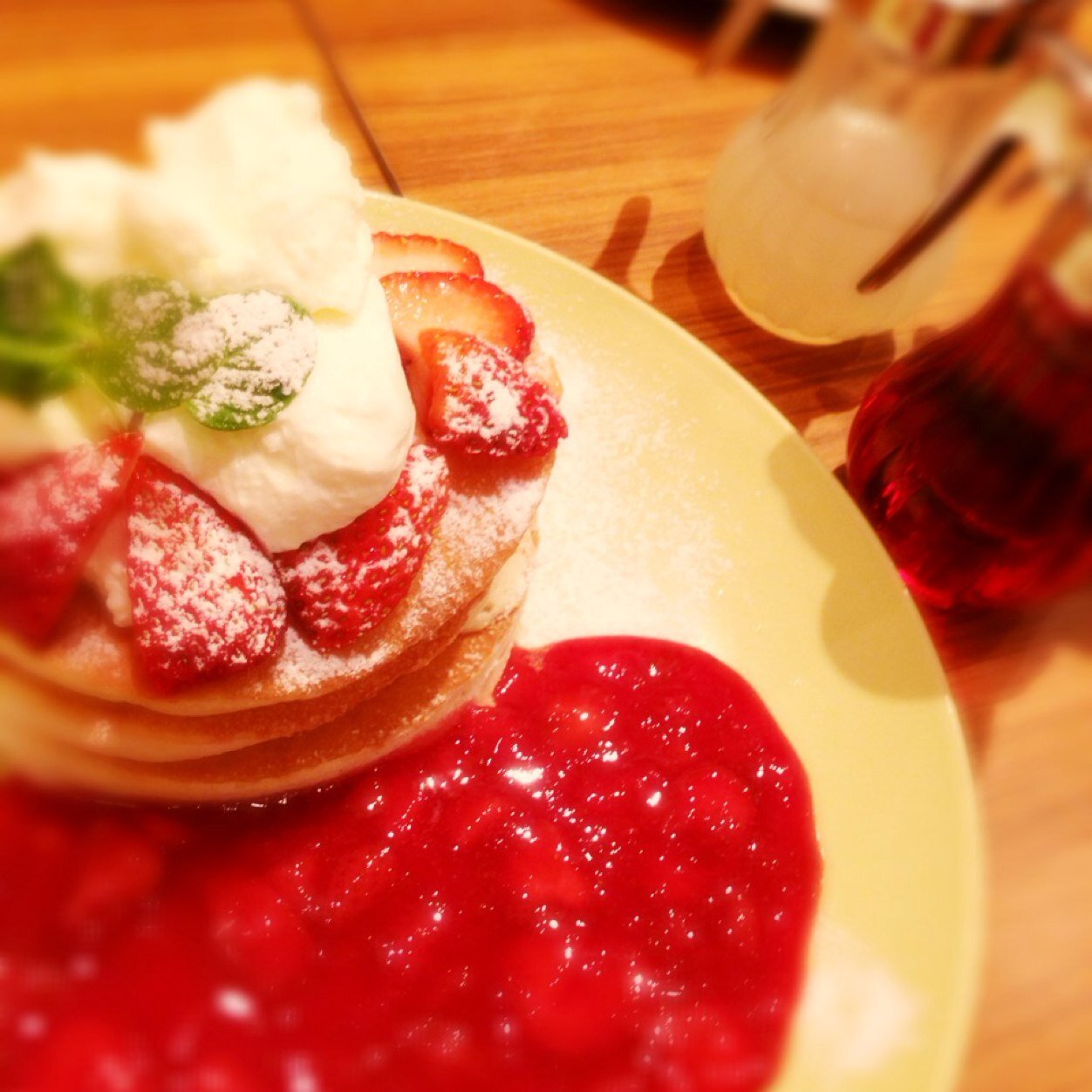 debukatsu8's profile picture. 神戸周辺でオススメの美味いグルメをゆっくりですが紹介します(^.^)食べたい！ 美味しそう!と思ったらフォローリツイートお願いします♪お勧めのお店があったら是非リプライで教えて
ください♪