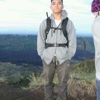 Krisna. (@krisnaadhinata) Twitter profile photo