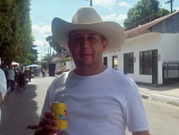 Ex- Concejal de Arauca 2004-2011, Orgullosamente Araucano!!! La libertad de expresión es el faro que nos conduce al puerto de la libertad