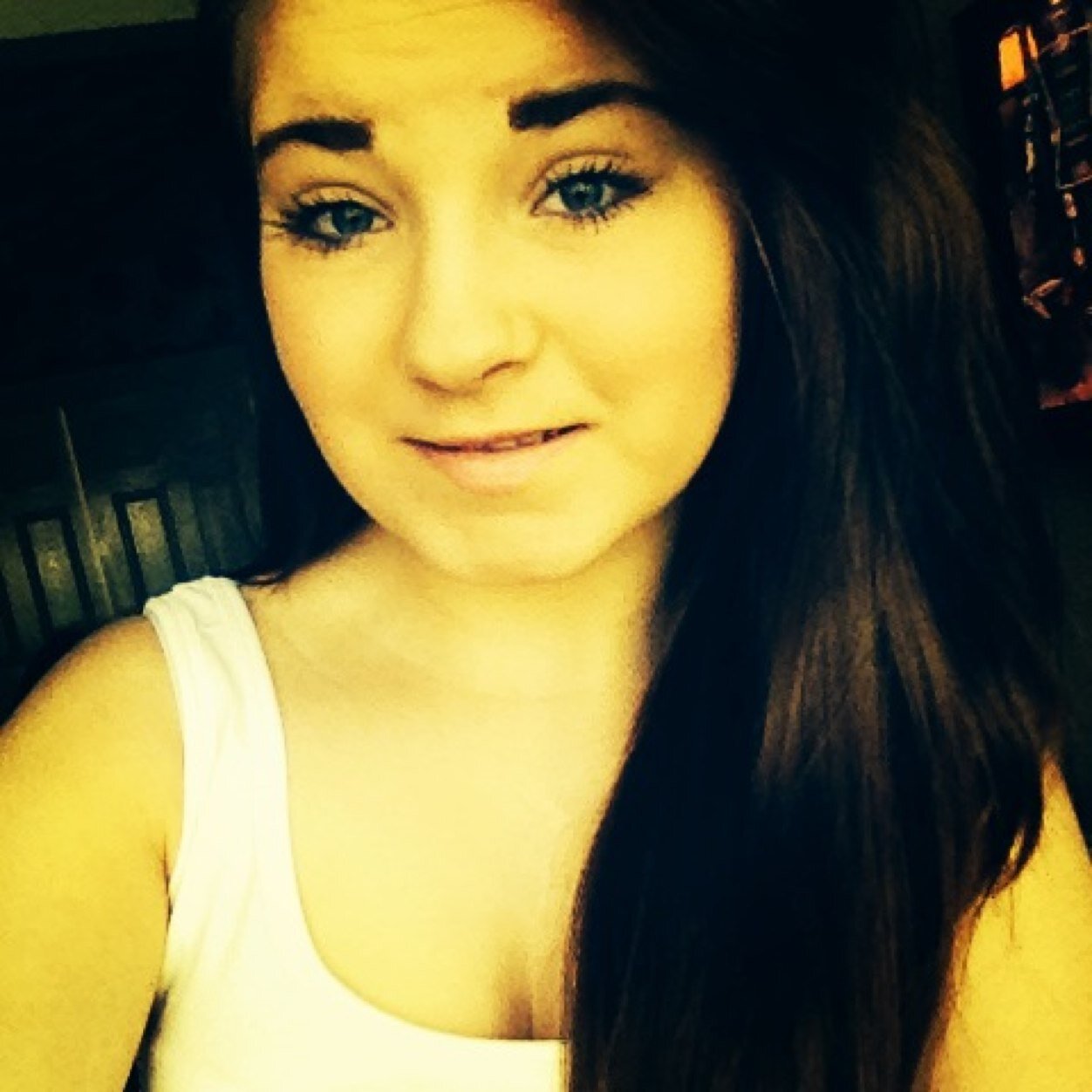 Follow me and i'll follow back.