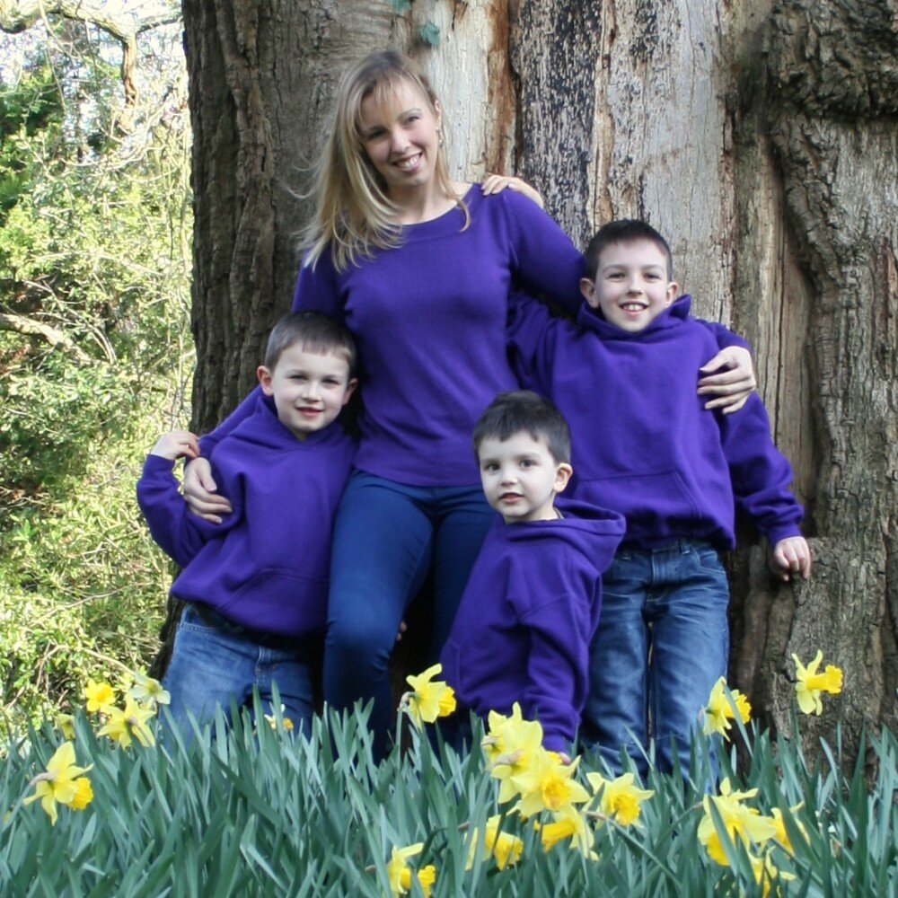 Co-owner Simple Fayre, Homeschool Mum, Passionate about nutrition and natural living.  I love to craft, cook, play guitar and read good books.