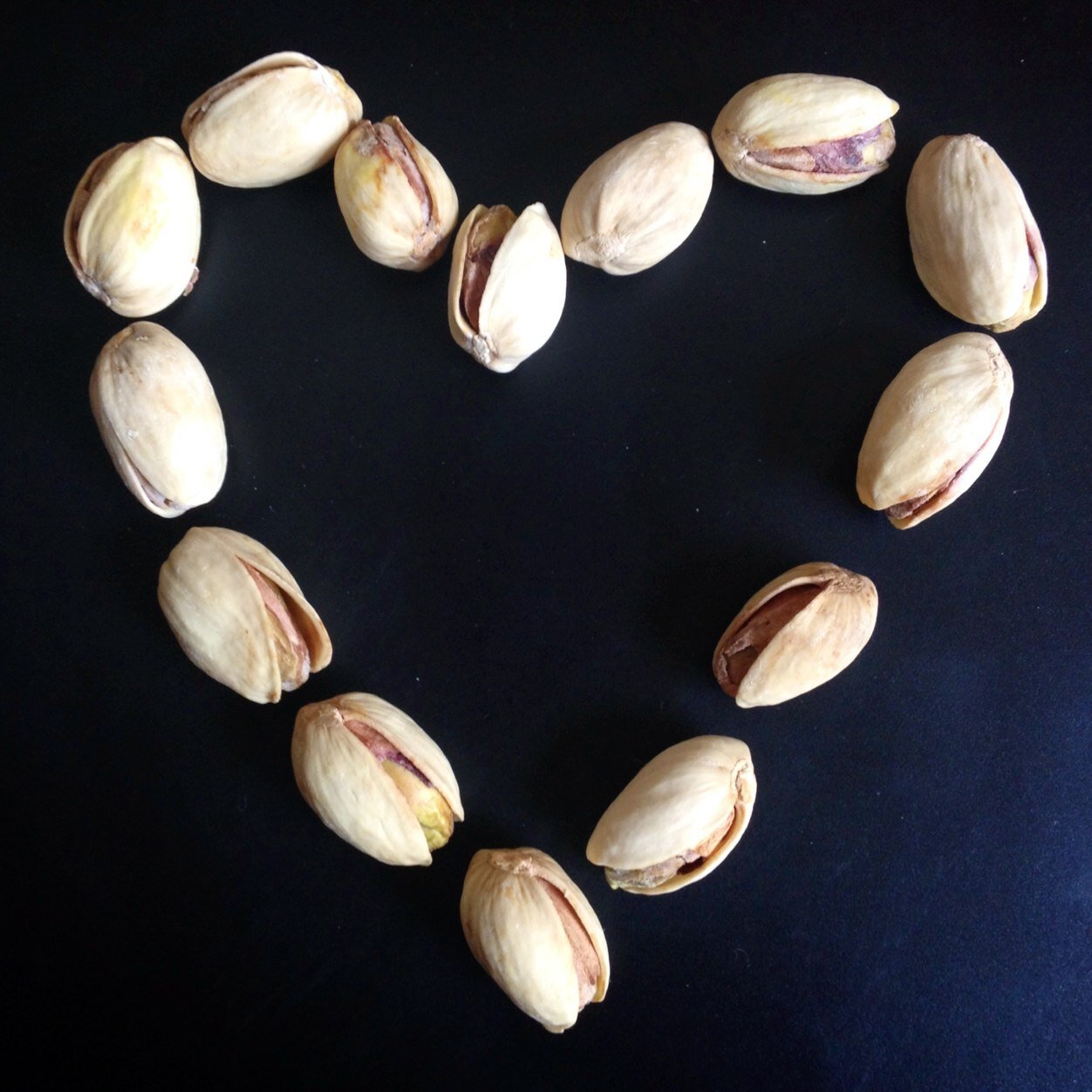 PistachioJazz's profile picture. kitchen frollockings and munchy experiences | brand new food and restaurant blog *launching in May!*