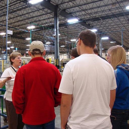 OH Mfg Month in gives mfrs an opportunity to open their doors to local students/community members to begin correcting mfg myths https://t.co/pbxfz1mpnB