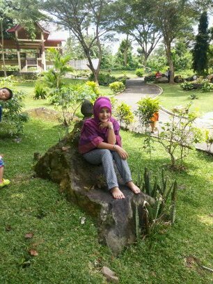 PNS Inspektorat kota b.lampung, SH, MH,MC Wedding, festival, singer, WO , EO, and buisnies  woman