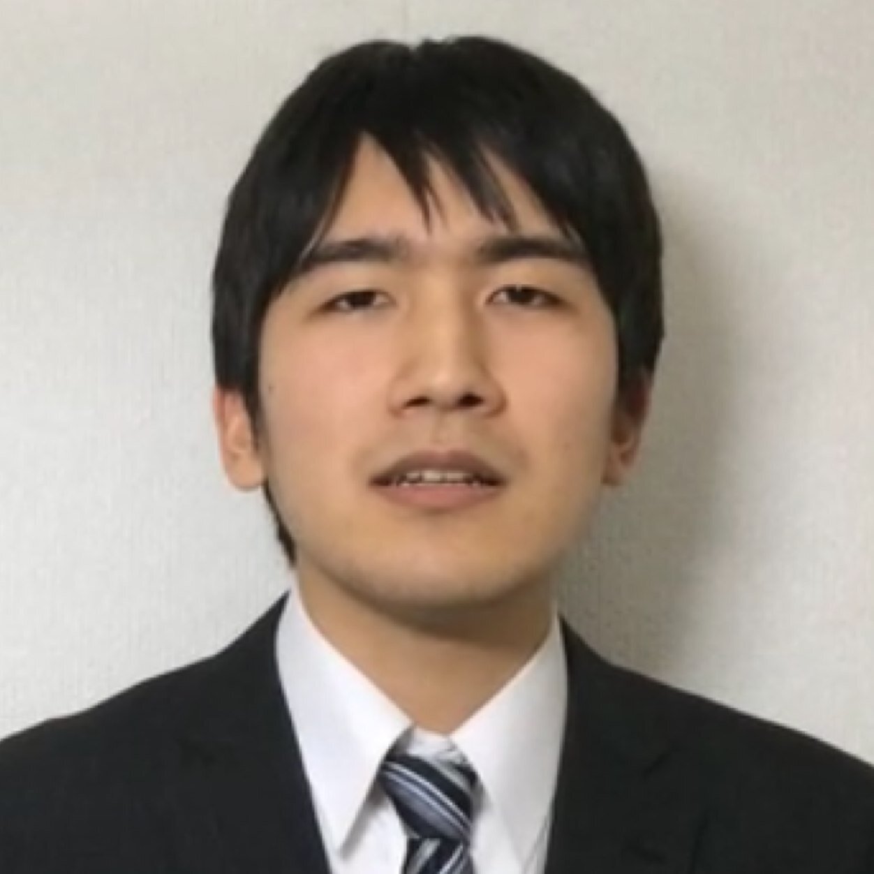 様々なニュース、時事問題をヒロノリが切る！
【ヒロノリチャンネル】や、ヒロノリがゲームを実況する【ヒロノリ実況】などをニコニコ動画に投稿しています。
