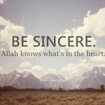 AashifaM's profile picture. 