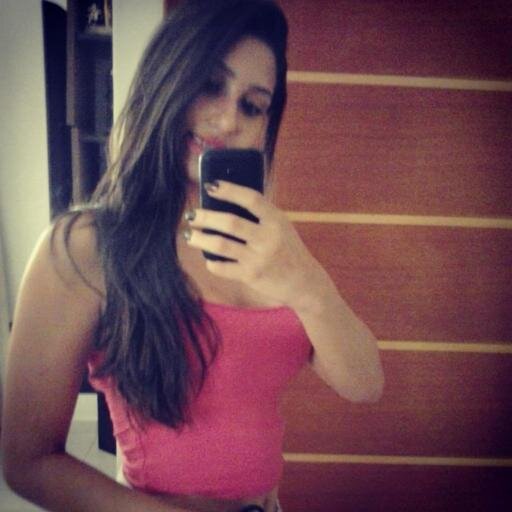 Se um dia você parar de gostar de mim, espero que apareça alguém  na sua vida que use o mesmo perfume que eu .                     Instagram: Milenna_Pereira