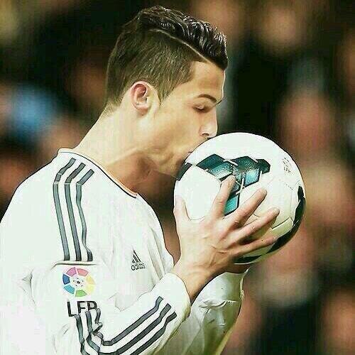 Mendukung dengan hati #HalaMadrid #LaDecima #InCRediBale