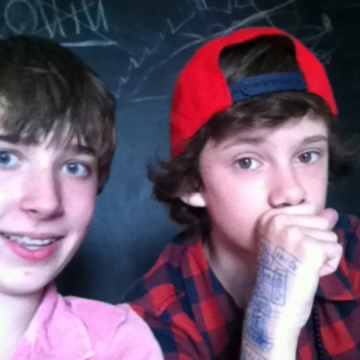 dit is het account van @Tijn28121 en @mitchel1320 samen dus volg dit account ook