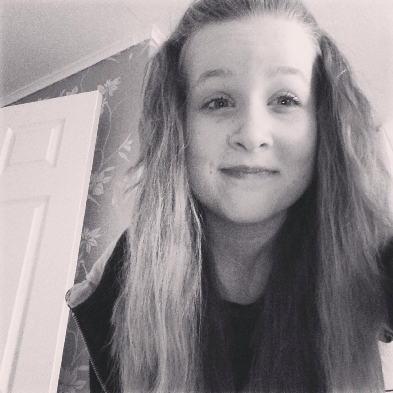 PopstIzzy's profile picture. Im izzy-13-facebook-instergram-twitter-love-watching- joe thacher-casper lee-alfie #pointlessblog- markus butler-zoella-go-and-subscribe