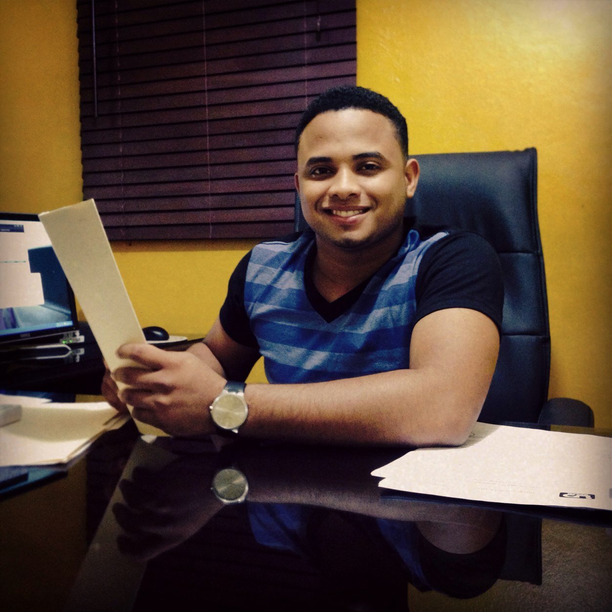 Instagram (dpaulinol)  
Facebook (David Paulino)
